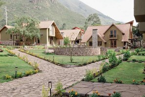House - w Impressive 2BR Villa in Sacred Valley (Calca)