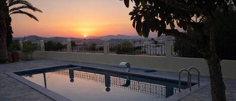 Biệt thự | 2 phòng ngủ, truy cập Internet tốc độ cao