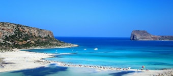 Creta Leisure Escape Private Pool Garden Oasis