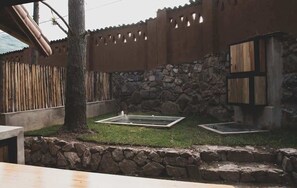 House - w Serene 2BR Riverside Villa w Nature Views (Calca)