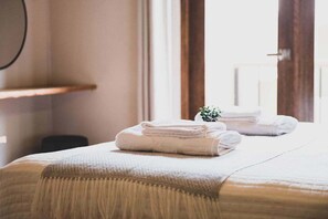 House | 3 bedrooms, Internet - w Sleek 3BR Villa w Fireplace in Sacred Valley (Calca)