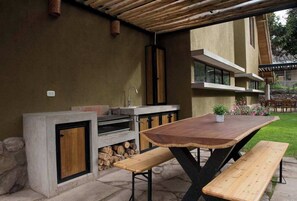 House | 3 bedrooms, Internet - w Sleek 3BR Villa w Fireplace in Sacred Valley (Calca)