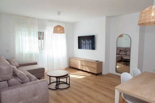Brand-New 2 bedroom home, 500m from the beach