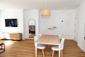 Dining - Brand-New 2 bedroom home, 500m from the beach (Torre del Mar)