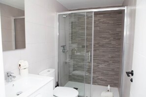 Hair dryer - El Chorrillo 3 (Almayate)