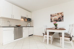 Dining - Cozy 2-room apartment on the ground floor in Westerland (Westerland)