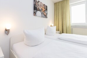 1 bedroom, free WiFi, bed sheets - Cozy 2-room apartment on the ground floor in Westerland (Westerland)