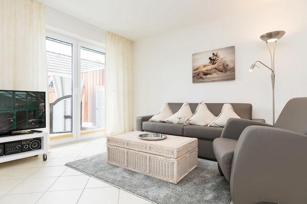 TV - Cozy 2-room apartment on the ground floor in Westerland (Westerland)