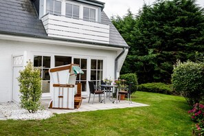 Property grounds - Beautiful vacation apartment with sauna, indoor pool and fitness room in Keitum (Keitum)