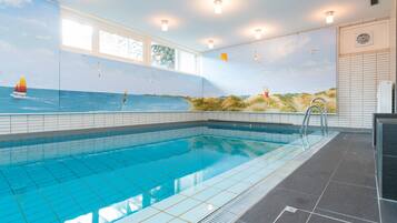 Innenpool, beheizter Pool