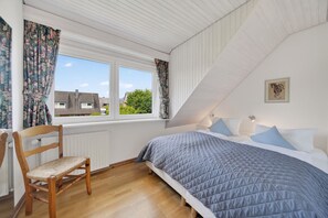 1 bedroom, free WiFi, bed sheets - Comfortable vacation apartment with sauna, garden and terrace in Tinnum on Sylt (Tinnum)