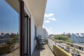 Property grounds - Modern vacation apartment with sauna and heated indoor pool in Westerland (Westerland)