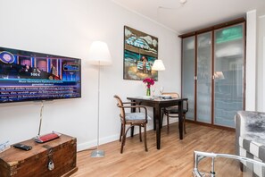 Interior - Modern vacation apartment with terrace and garden in Wenningstedt (Wenningstedt)