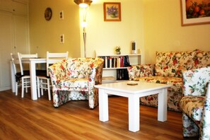 Interior - Comfortable 2-room vacation apartment in the Nordmarkhof with balcony in Westerland (Westerland)