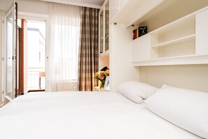1 bedroom, free WiFi, bed sheets - Modern vacation apartment with sauna and heated indoor pool in Westerland (Westerland)