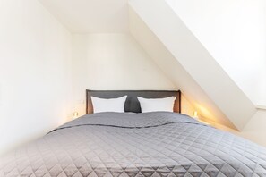 2 bedrooms, free WiFi, bed sheets - This beautiful and new end terraced house is centrally located in Westerland (Westerland)