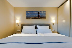 2 bedrooms, free WiFi, bed sheets - Cozy 2-room vacation apartment in the quiet south of Westerland (Westerland)