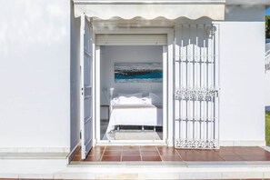 Terrace/patio - Villa Lucía with pool and sea view (Caleta de Vélez)