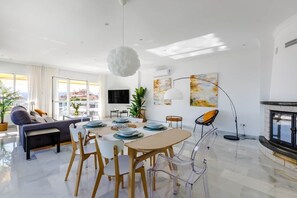 Dining - Villa Lucía with pool and sea view (Caleta de Vélez)