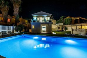 Pool - Villa Lucía with pool and sea view (Caleta de Vélez)