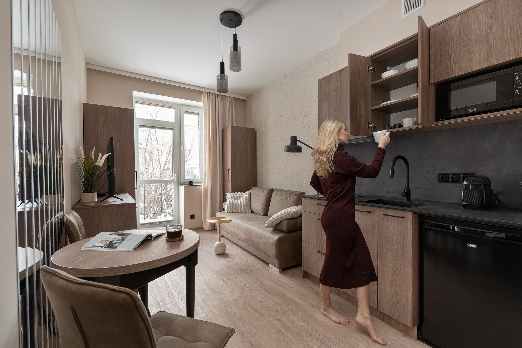 Deluxe Studio Suite, Balcony | Premium bedding, individually decorated, individually furnished