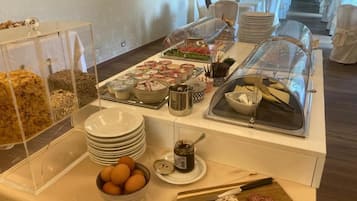 Phòng đơn cơ bản, quang cảnh sân vườn