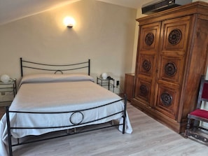 Classic Quadruple Room
