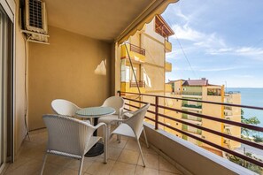 Imagen sin descripción, 5 de 35, botón