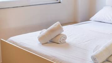 Bügeleisen/Bügelbrett, WLAN, Bettwäsche