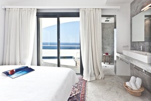 5 bedrooms, in-room safe, iron/ironing board, free WiFi - Spectacular Frontline Ibiza Villa | 5 Bedrooms | Chill Out Area | San Jose (Sant Josep de sa Talaia)