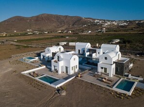 Exterior - Splendid Santorini Villa | Villa Theros | 1 Bedroom | Private Pool | Gorgeus. (Oia)