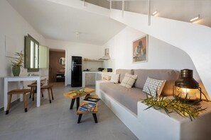Living area - Splendid Santorini Villa | Villa Theros | 1 Bedroom | Private Pool | Gorgeus. (Oia)