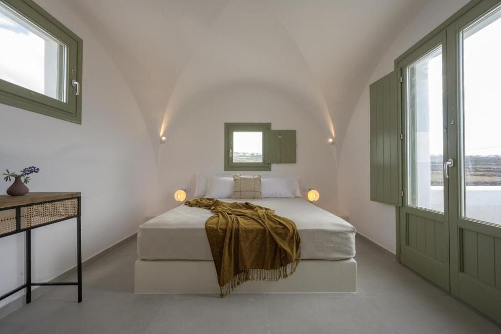 2 bedrooms, iron/ironing board, free WiFi