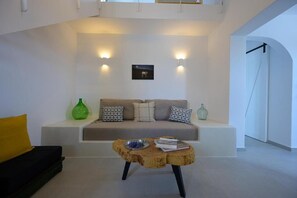 Living area - Exquisite Santorini Villa | Villa Metis | 2 Bedrooms | Private Pool | Beautiful. (Oia)