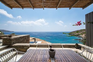Outdoor dining - Superb Tinos See Front Villa | Villa Themis | 1 Bedroom | Breathtaking Sea. (Tinos)
