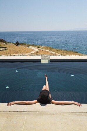 Pool - Superb Tinos See Front Villa | Villa Themis | 1 Bedroom | Breathtaking Sea. (Tinos)