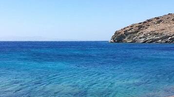 Beach nearby, sun loungers