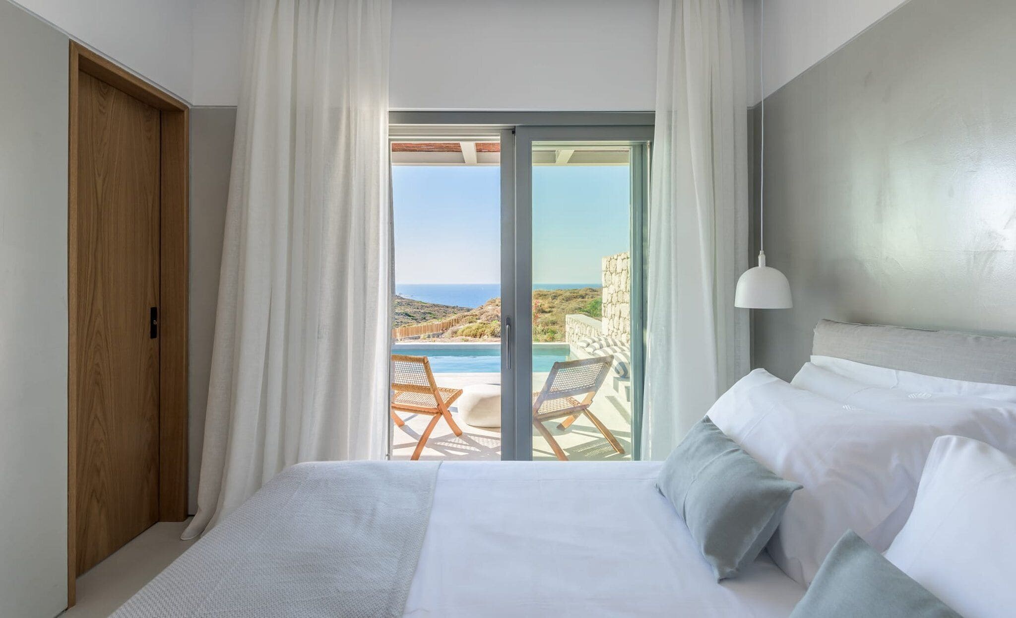1 bedroom, in-room safe, iron/ironing board, free WiFi