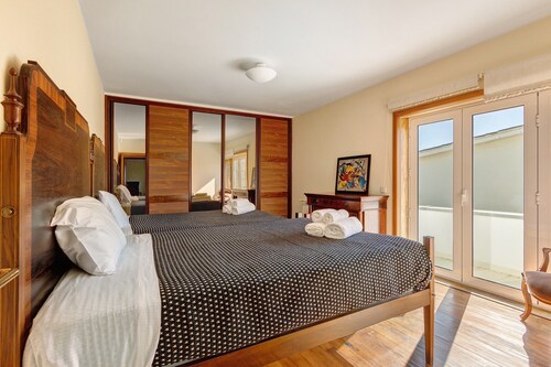 Holiday Home 'Dunas Das Marinhas' with Sea View, Private Terrace and Wi-Fi