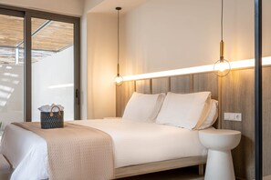 1 bedroom, in-room safe, iron/ironing board, free WiFi - Lavish Tinos Beachfront Suite | Adults only | Elysia Suite | Private Furnished. (Tinos)