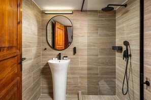 Shower, towels, soap, shampoo - Superb Symi Villa | Villa Elysian Blue | 4 Bedrooms | Breathtaking Sea Views |. (Symi)