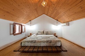 3 bedrooms, in-room safe, iron/ironing board, free WiFi - Lavish Symi Sea-front Villa | Villa Thalassa | 3 Bedrooms | Breathtaking Sea. (Symi)