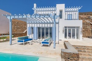 Pool - Aegle Seafront Villa, 3 Bedrooms, Private Infinity Pool, Agios Stefanos, Syros (Syros)