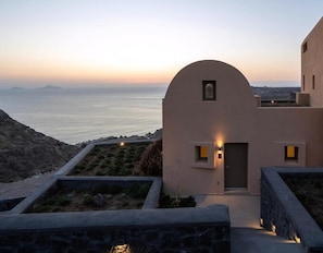 Exterior - Villa Kleonika, 2 BDR, Wonderful Seaviews, Private Pool, Santorini (Santorini)