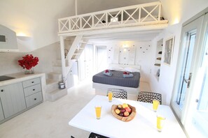 Interior - Villa Ioneira, Sea Views, Outdoor Hot Tub, Furnished Terrace, Santorini (Santorini)