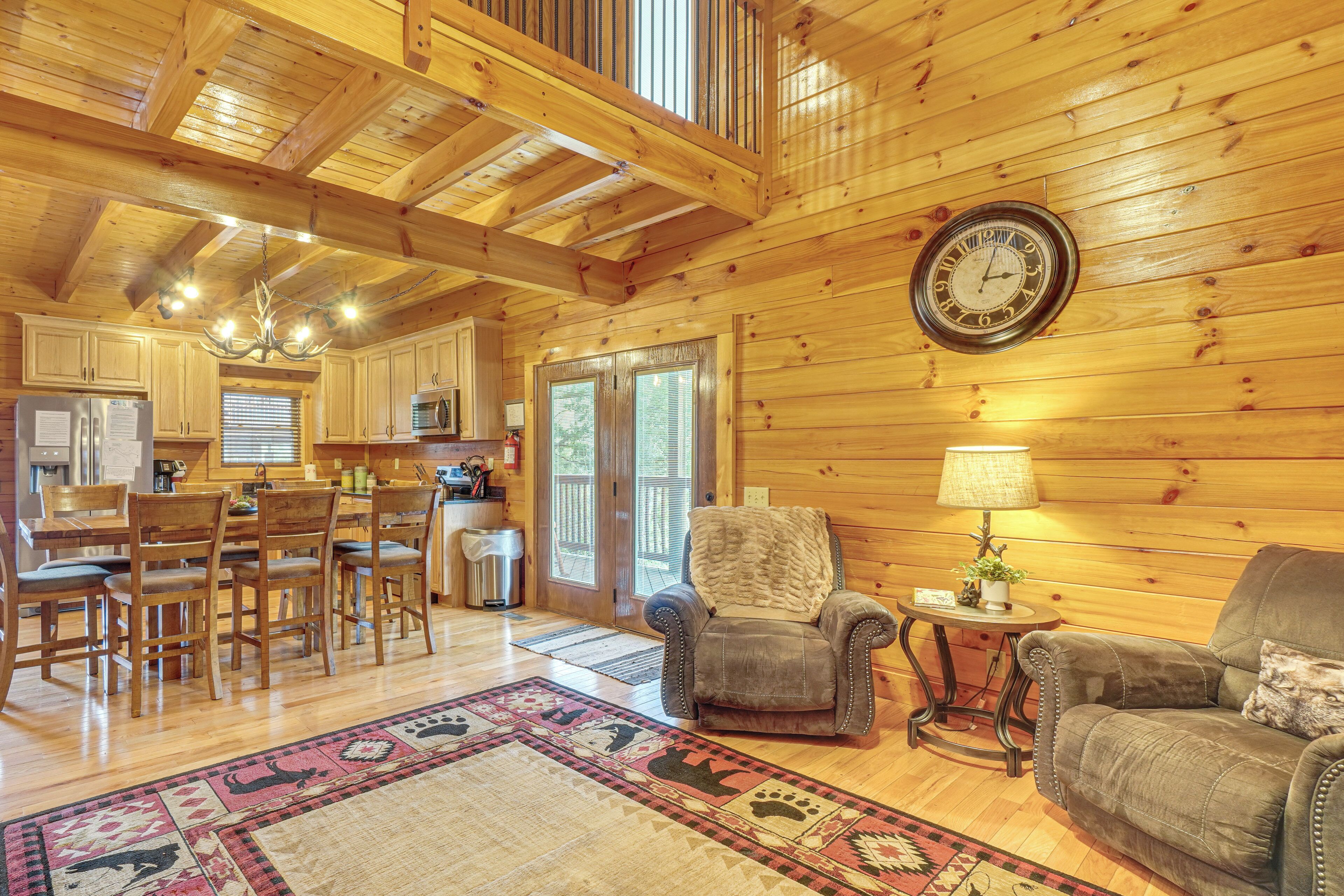 House (5 Bedrooms) | Interior