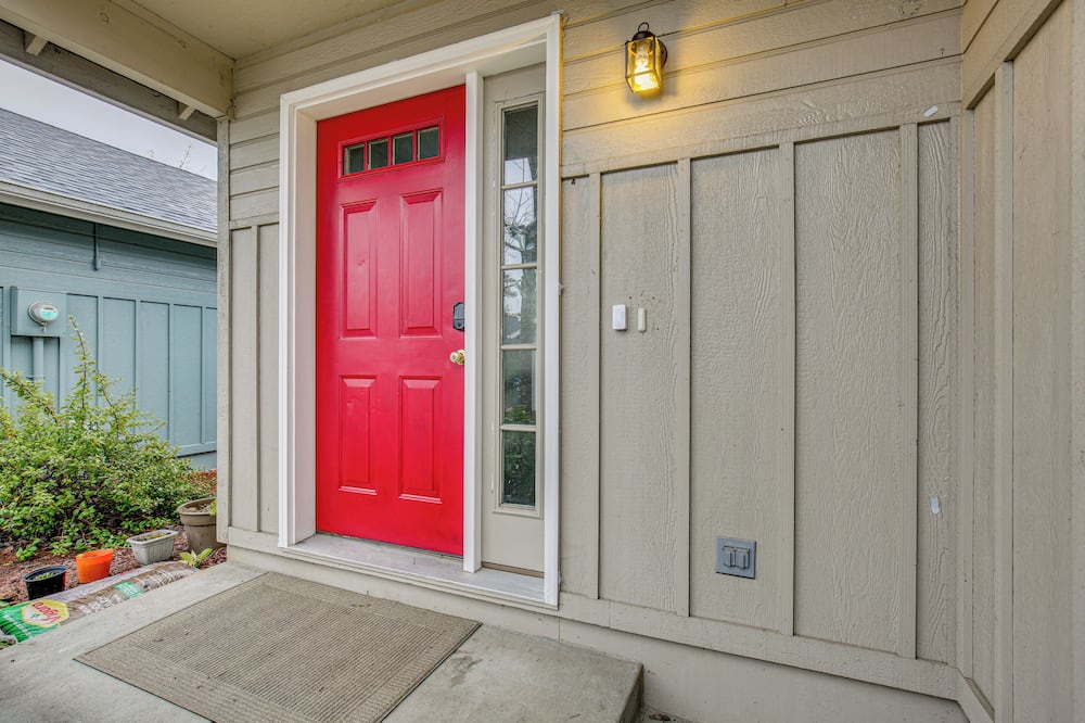 Willamette Wine Country Stay! Walk to Rainbow Lake - Elmira, OR