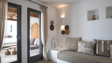 Tv, musikbibliotek, stereoanlæg