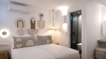 2 bedrooms, in-room safe, iron/ironing board, free WiFi