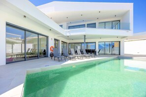 Uppvärmd pool